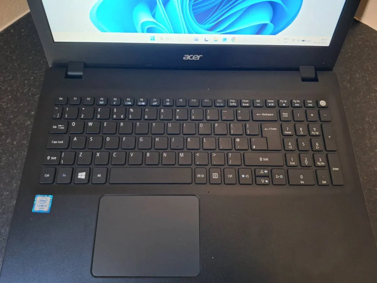 Acer Travelmate P258 - Image 4