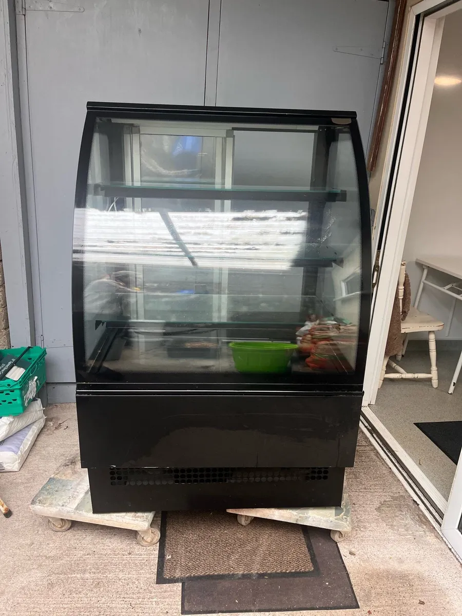 3-Tier Refrigerated Dessert Display Cabinet - Image 1