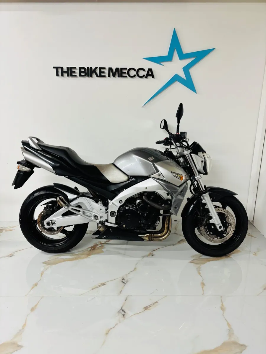 Suzuki gsr 600 - Image 1