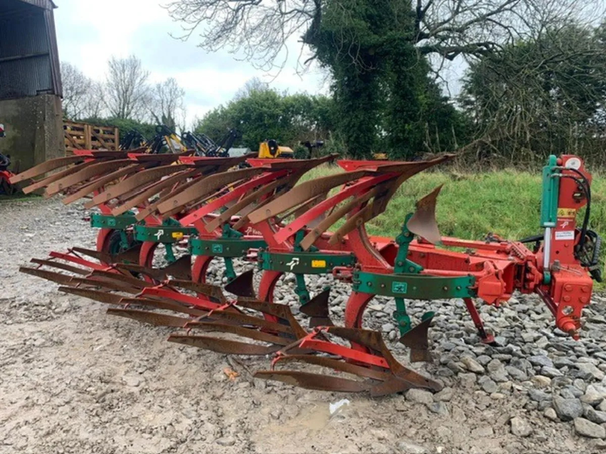 KVERNELAND 5F ED 200 ON SLATS - Image 2