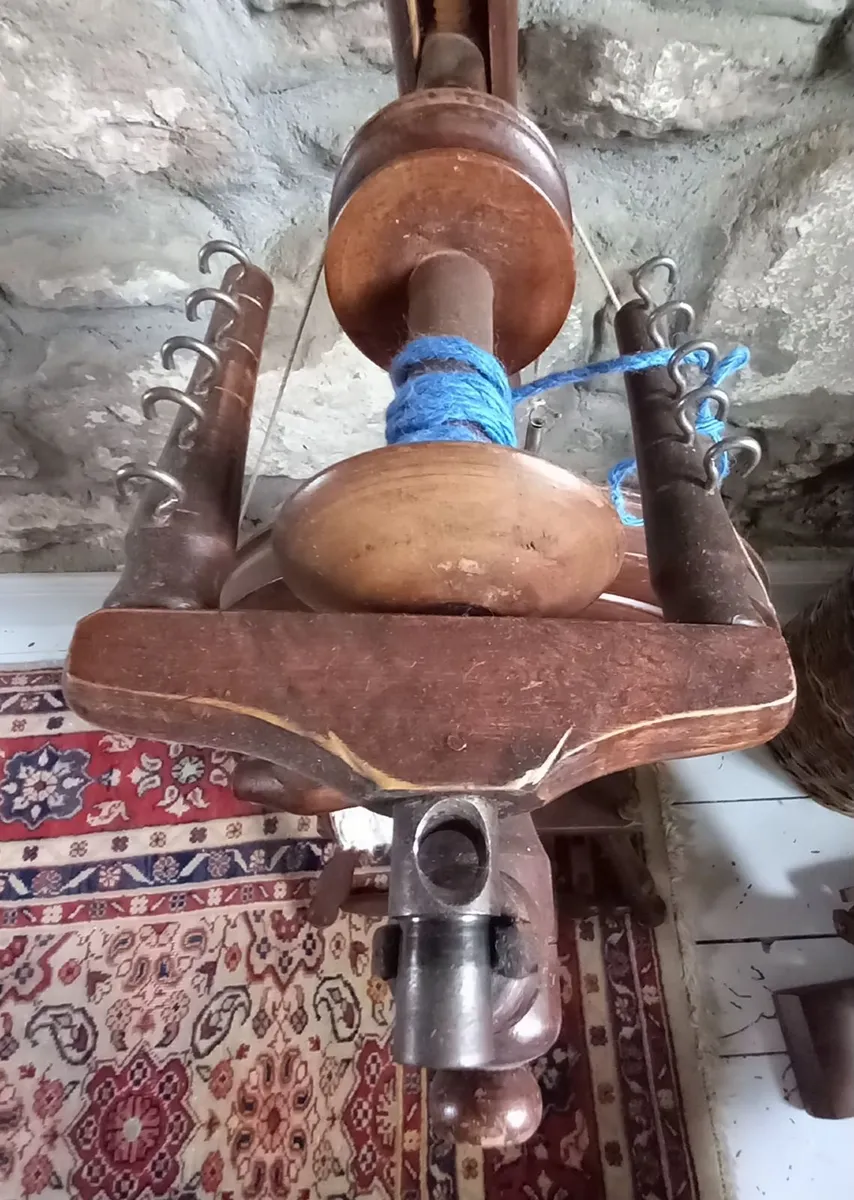 Vintage Rappard Spinning Wheel - Image 2