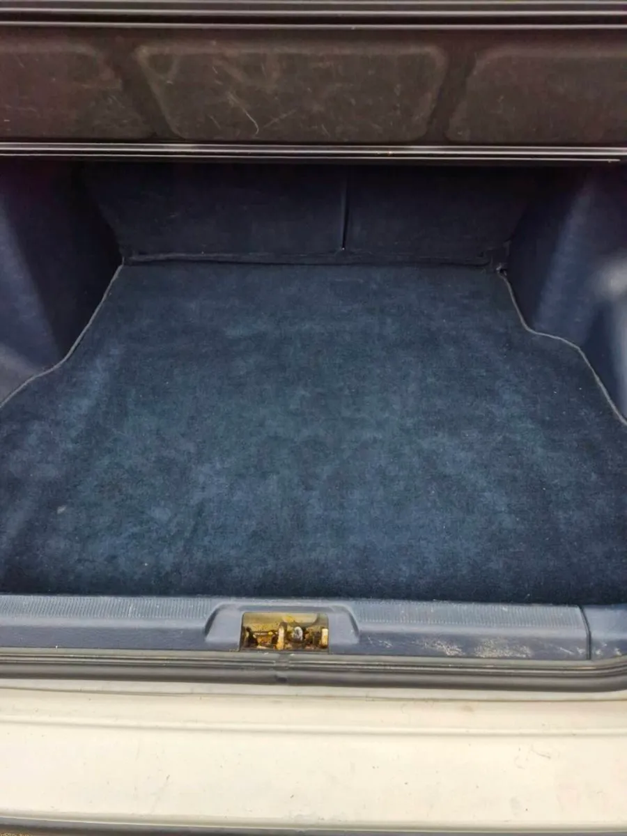 Toyota carina ll - Image 3