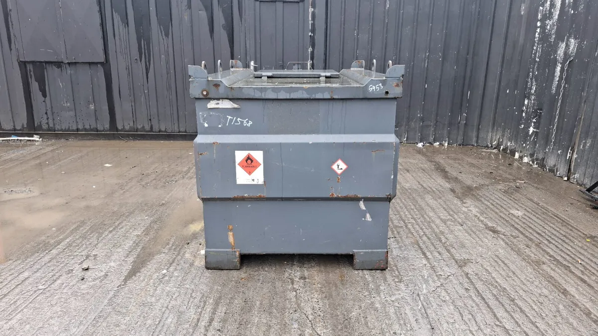 989L Diesel Bowser - Image 2