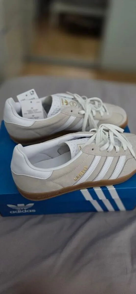 women trainers, adidas gazelle - Image 2