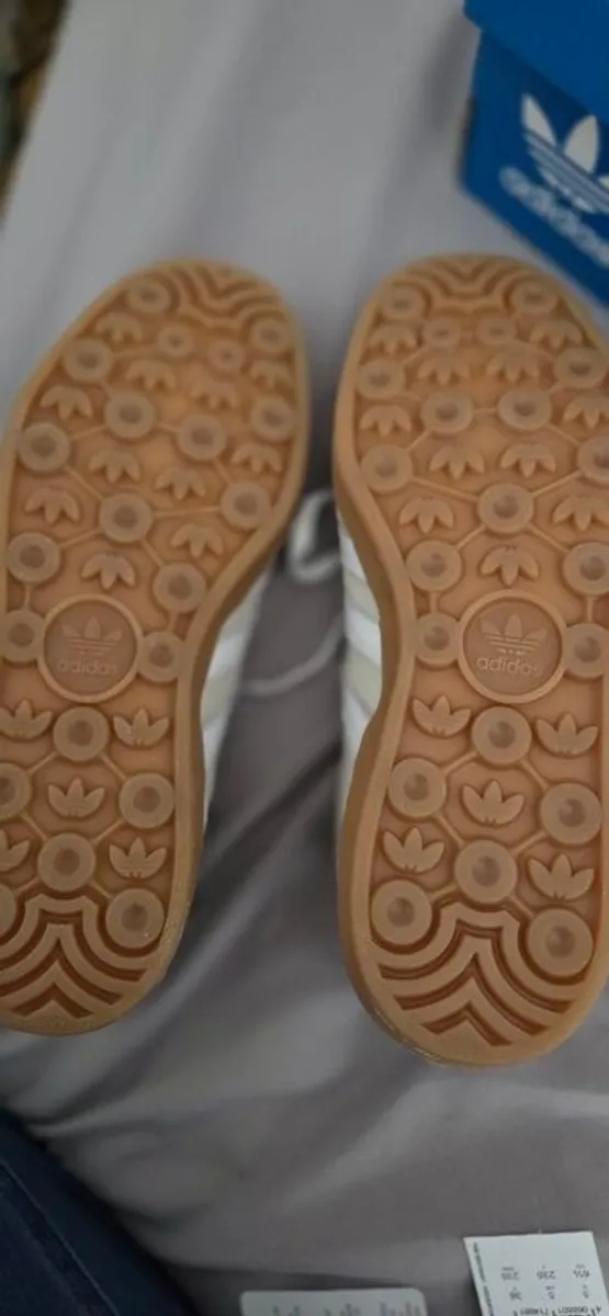 women trainers, adidas gazelle - Image 4