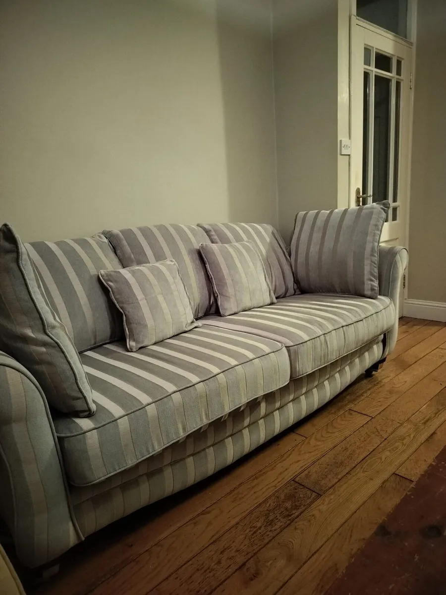 Sofa /couch - Image 1