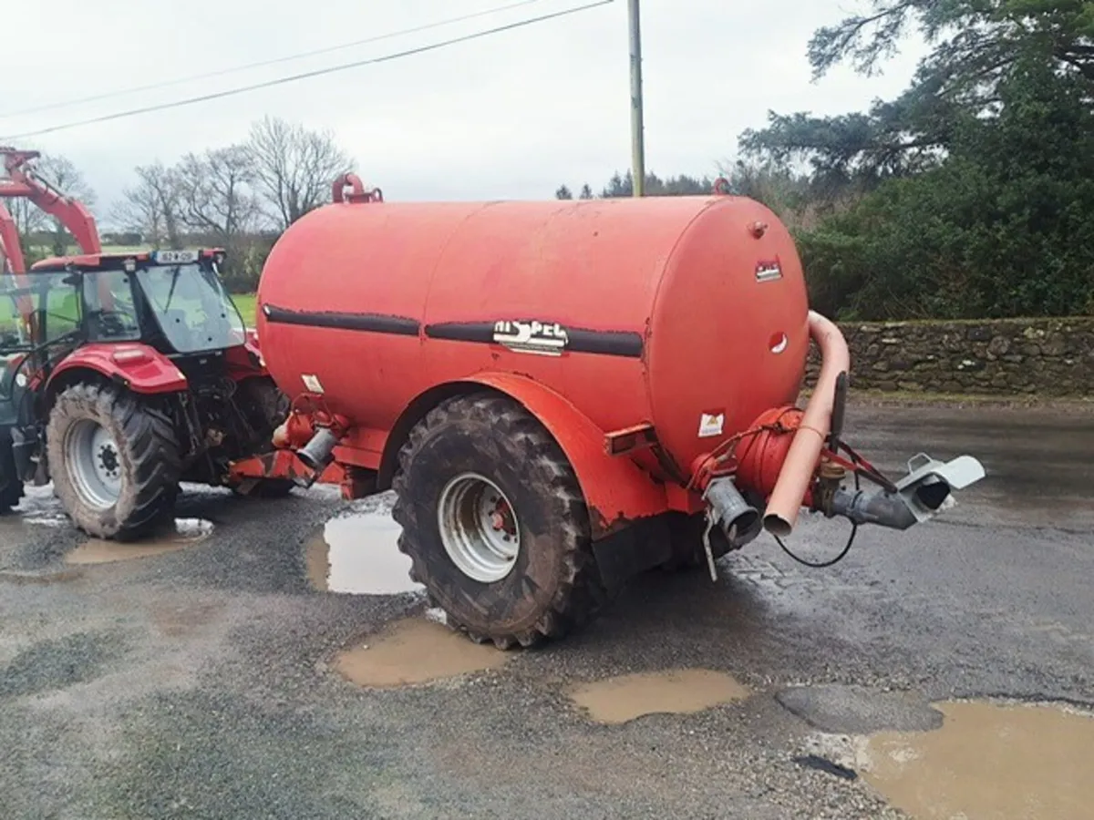 HiSpec 2300 Gal Tanker (Off Farm Condition) - Image 1