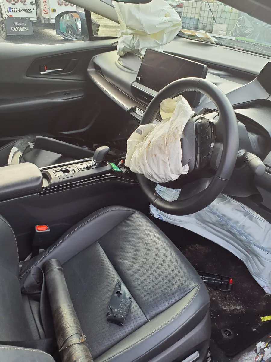 Toyota prius New Shape , 2023 - Image 4