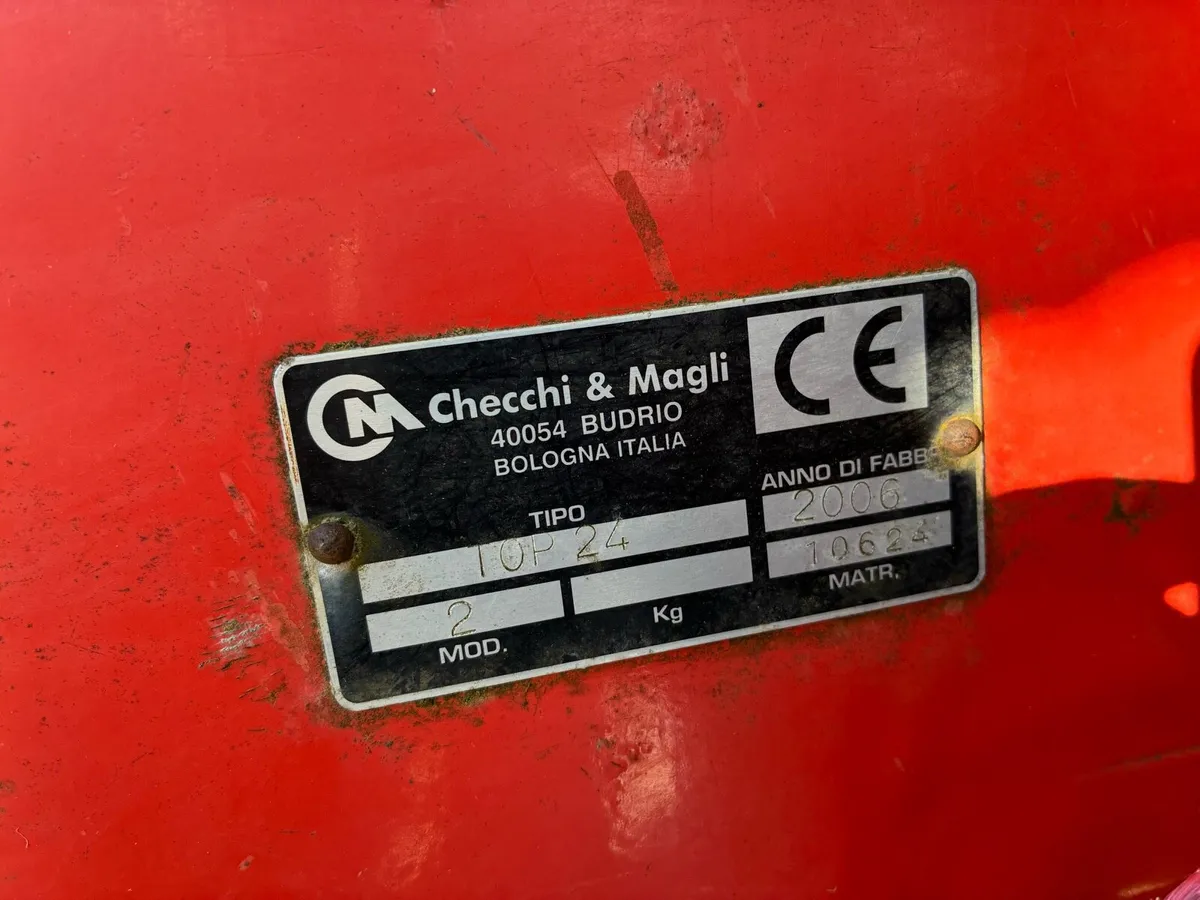 Checchi & magli cabbage planter - Image 3