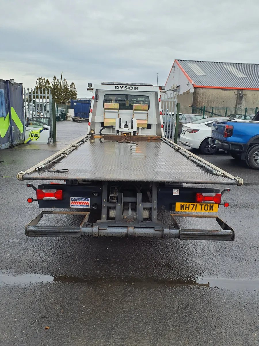 Recovery truck tilt & slide 2021 only 56,000 miles - Image 4