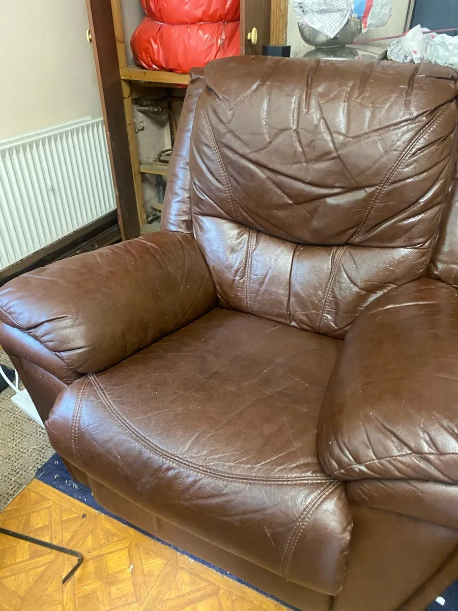 Re climbing armchairs - Image 2