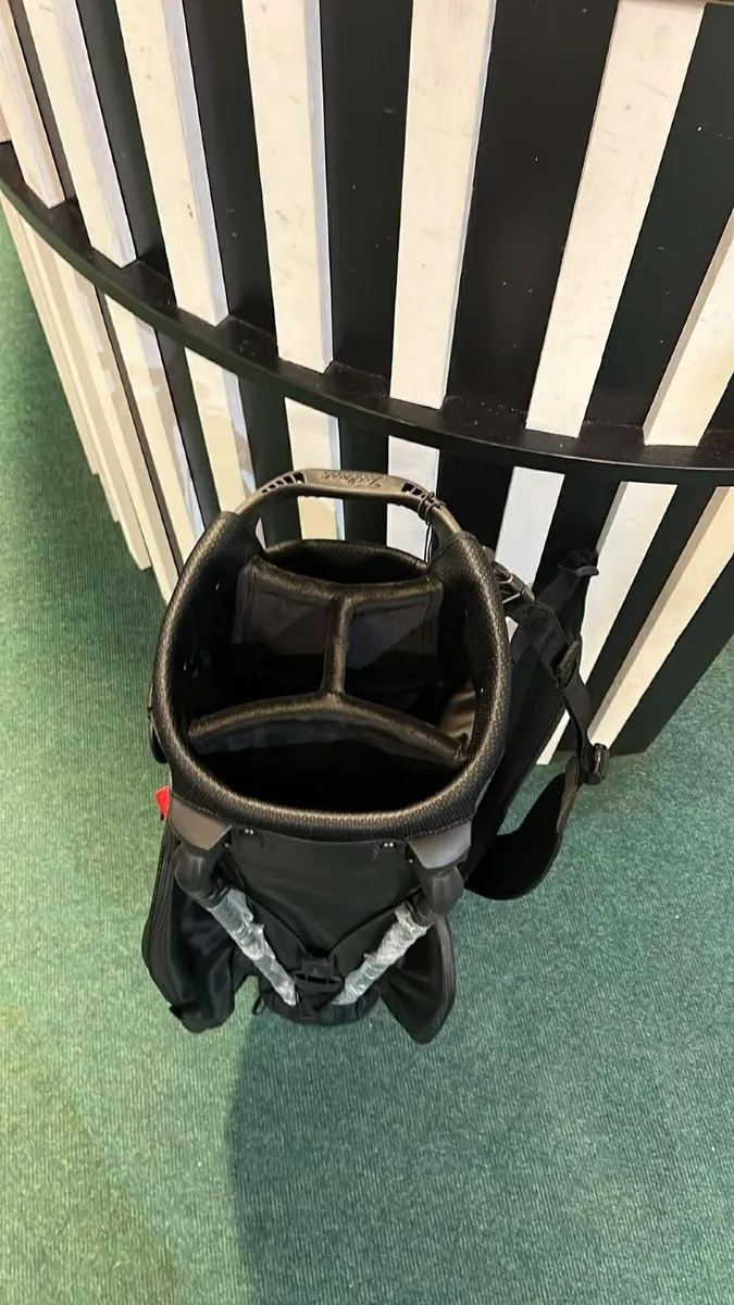 Titleist Players 4 StaDry Black/Red €295 Now €249 - Image 4