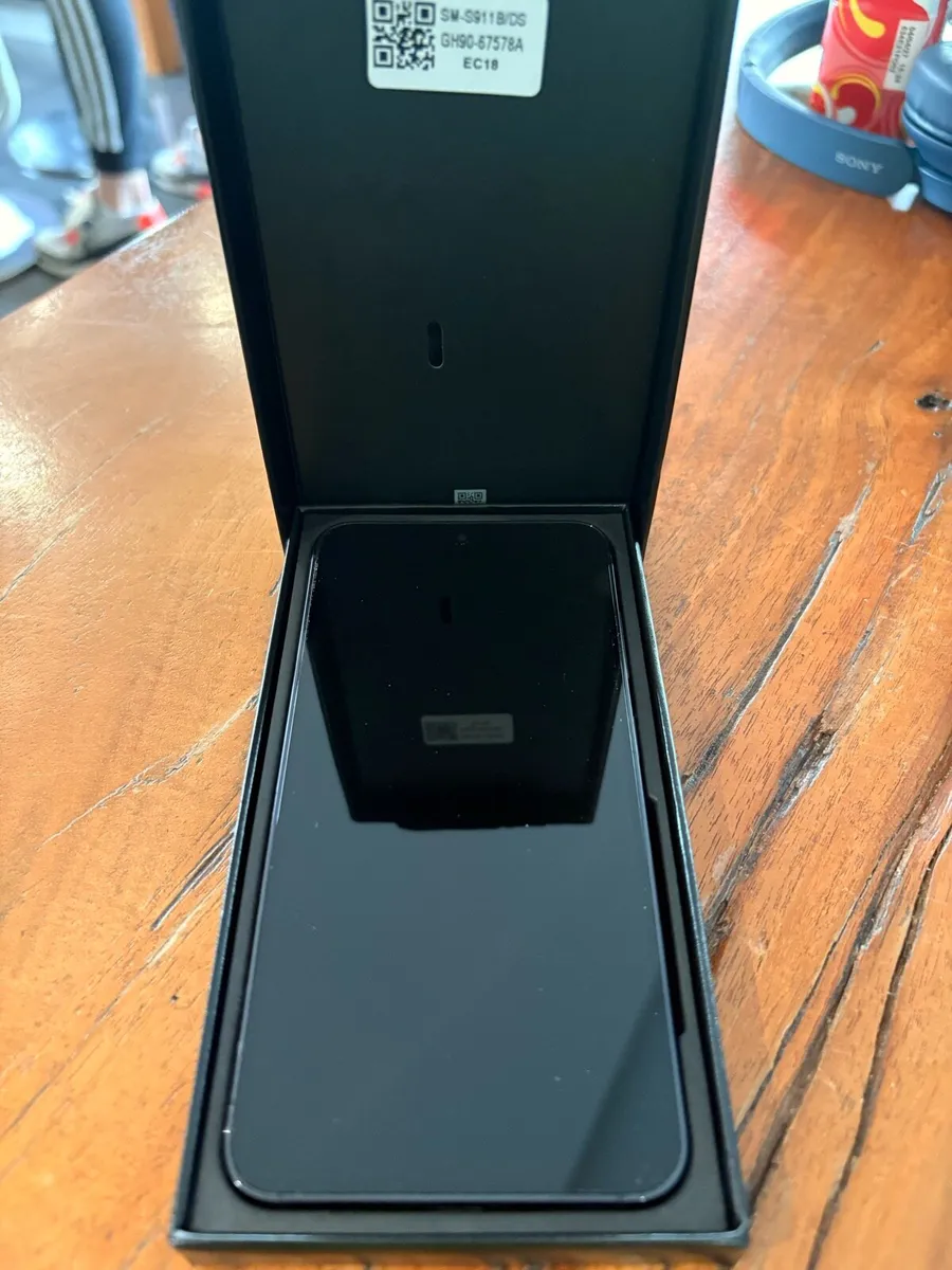 Samsung Galaxy S23 256GB - Image 2