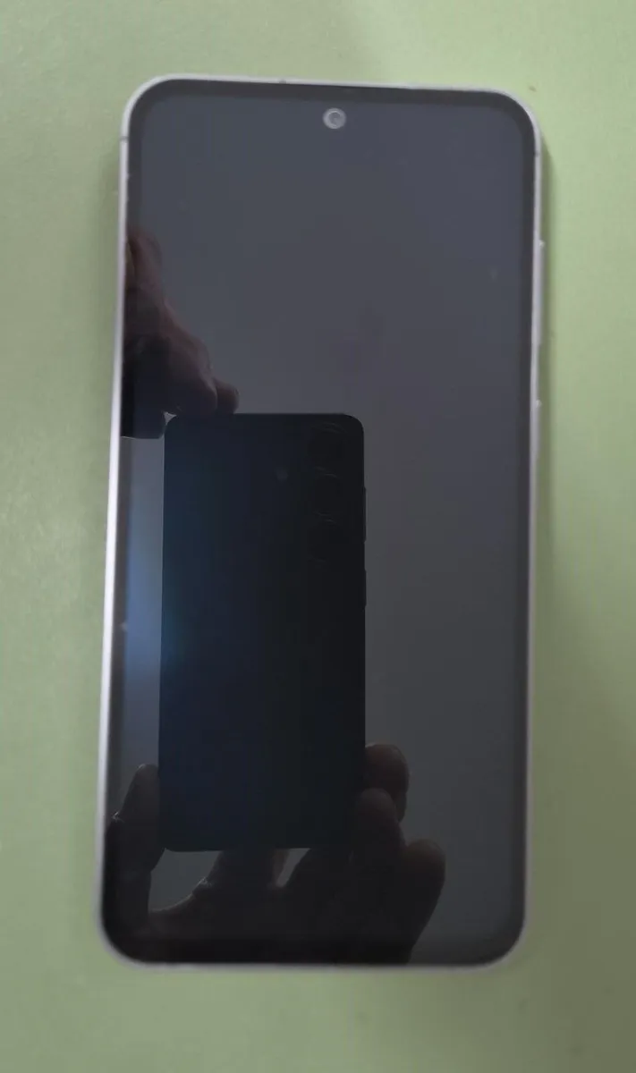 Samsung Galaxy S23FE - Image 2