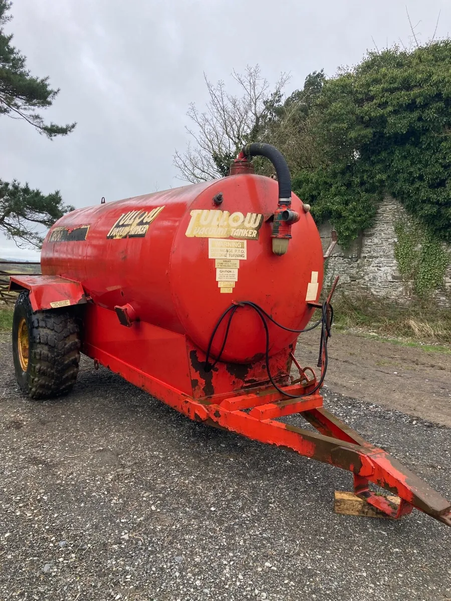 Slurry tanker - Image 1