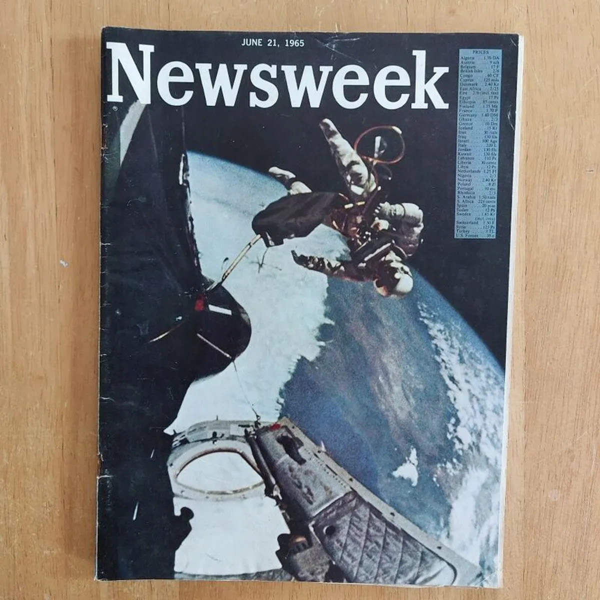 Vintage Newsweek Magazines 1965 to 1971 4 Issues - Image 3