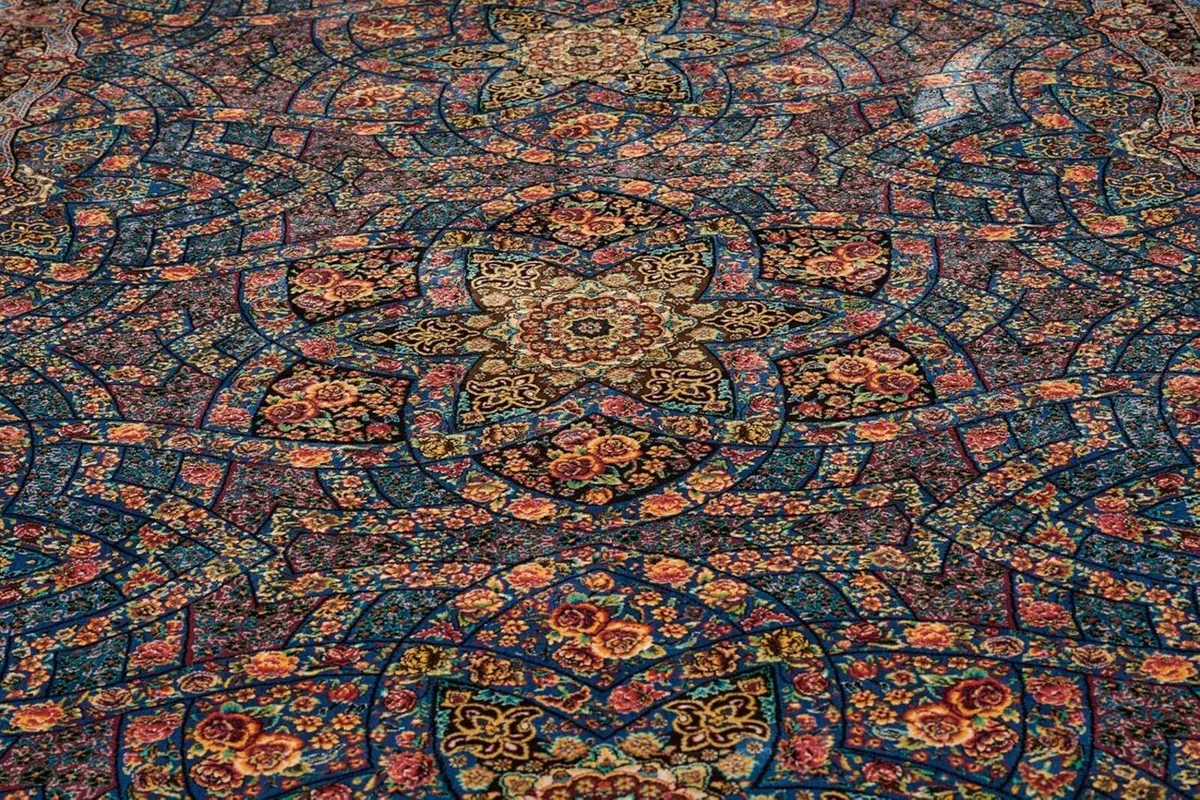 Traditional Vintage Area Rug for Living Room - Image 3