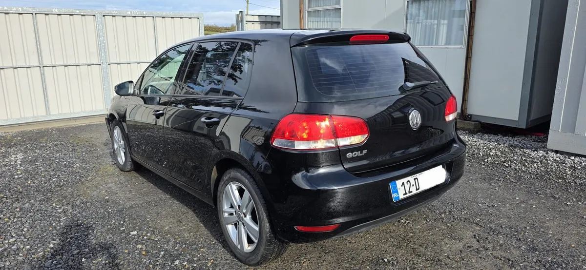 12 VW GOLF PETROL - Image 4