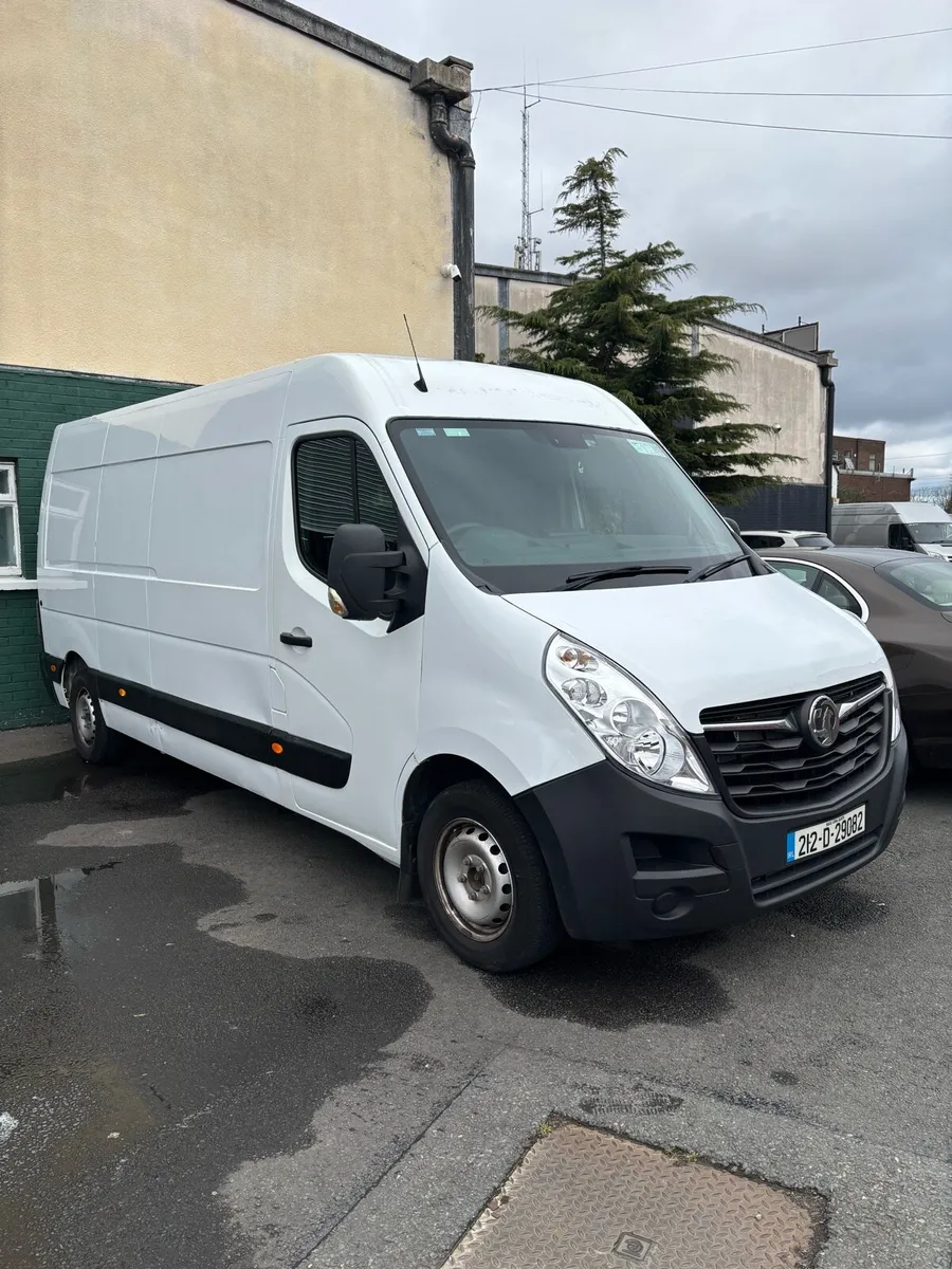 Vauxhall Movano - Image 1