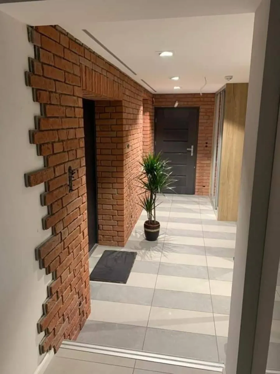 Monsanto Red Brick Tiles With Grey Joint - Image 1