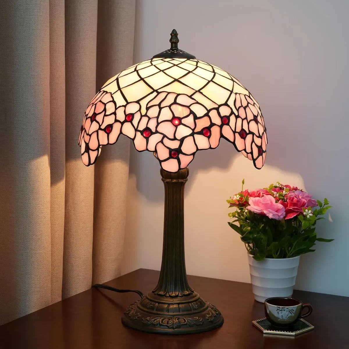 Tiffany Lamp Stained Glass 12x12x18 Inches - Image 2