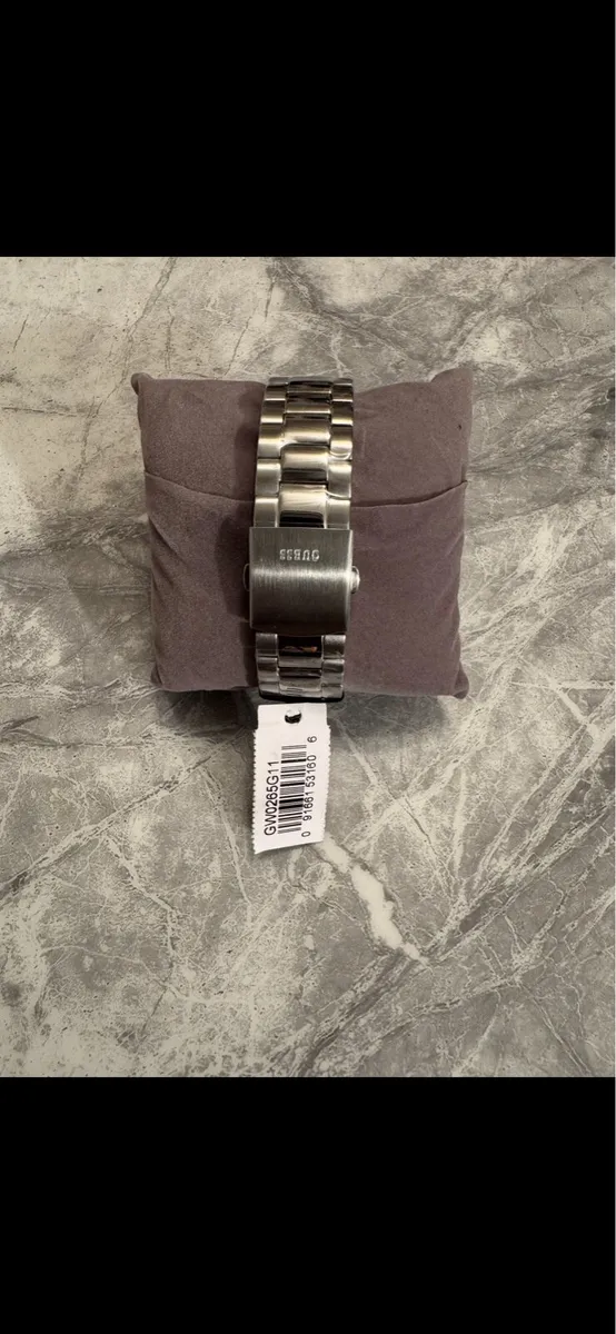 Guess Connoisseur Daydate - Image 3