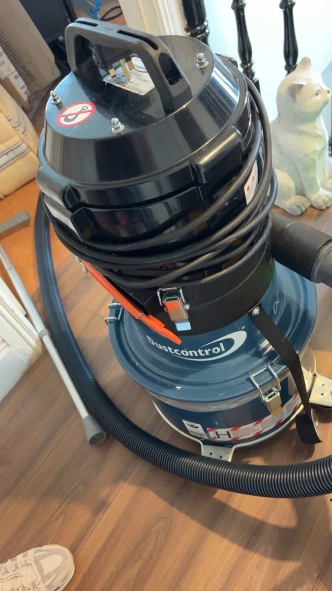 HepaVac industrial hoover for chimney cleaning - Image 1