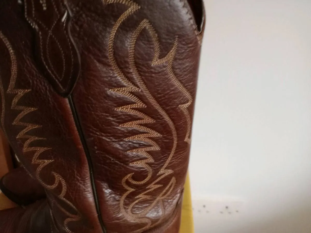 LEATHER BOOTS/ HAND MADE - Image 4
