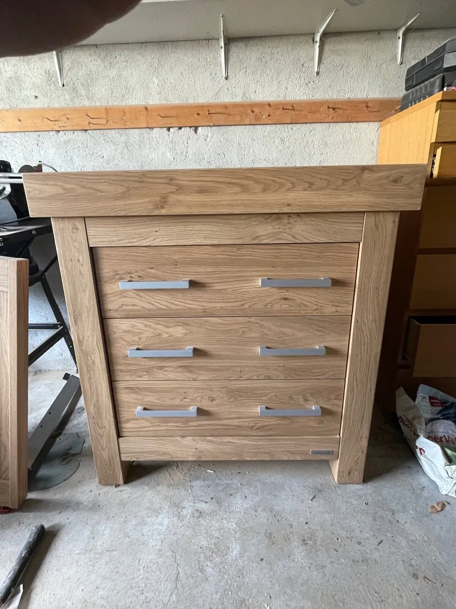 Baby changer - Image 1