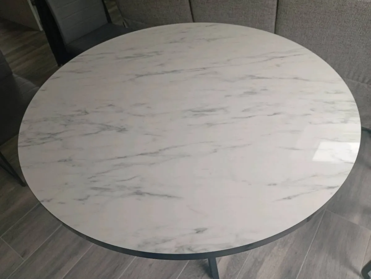 Dining room table - Image 2