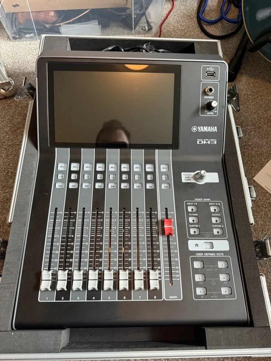 Yamaha DM3s Digital Mixing desk - Image 1
