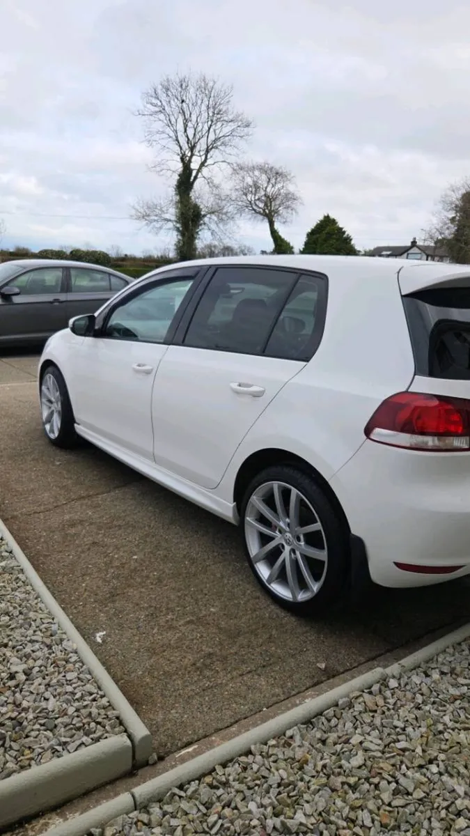 Volkswagon golf 1.6 2012 - Image 2