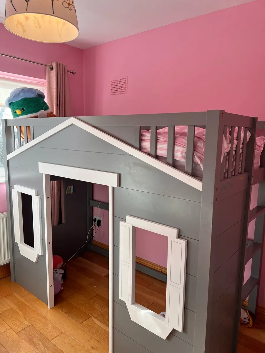 Kids loft playhouse bed - Image 1