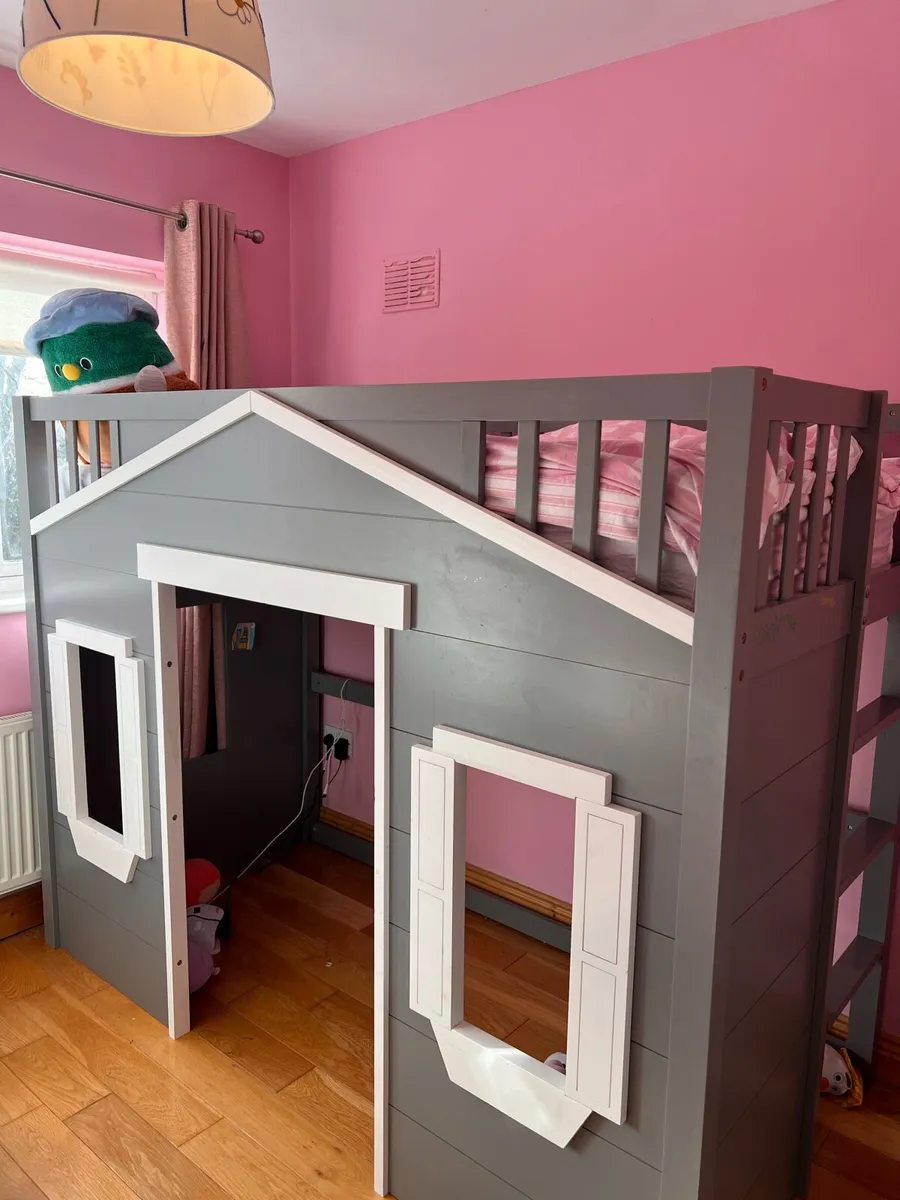 Kids loft playhouse bed - Image 2