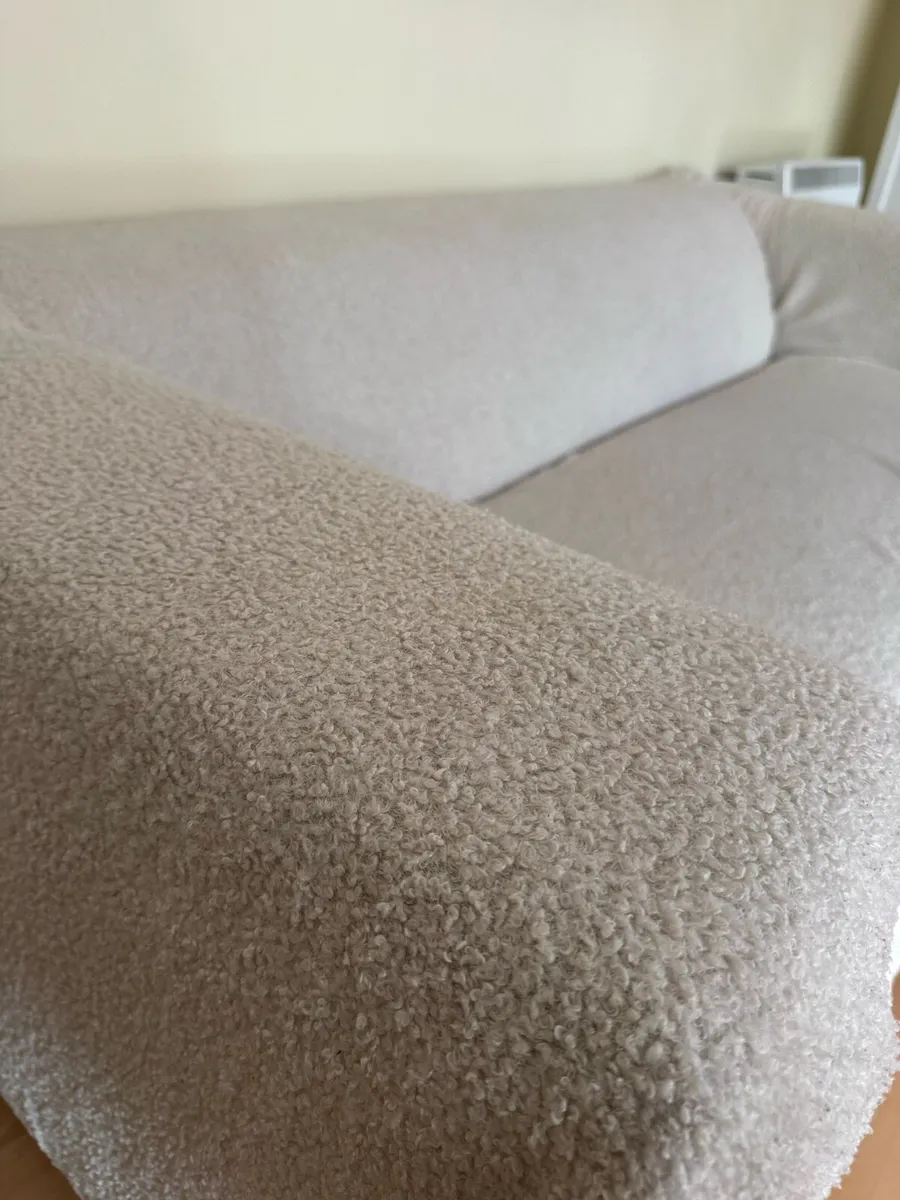 2 leather sofa - 2 covers set included - Image 2