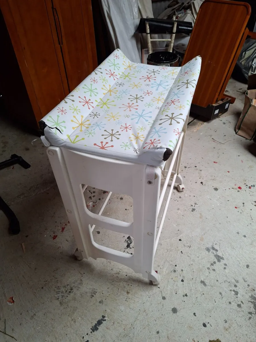 Baby Changing Unit/Bath - Image 1