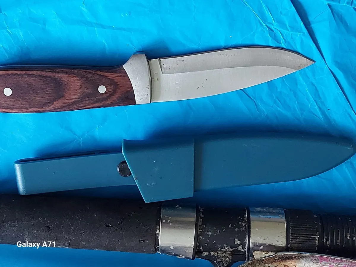 Mitchel Fishing Rod with Reel Plus accessories - Image 3