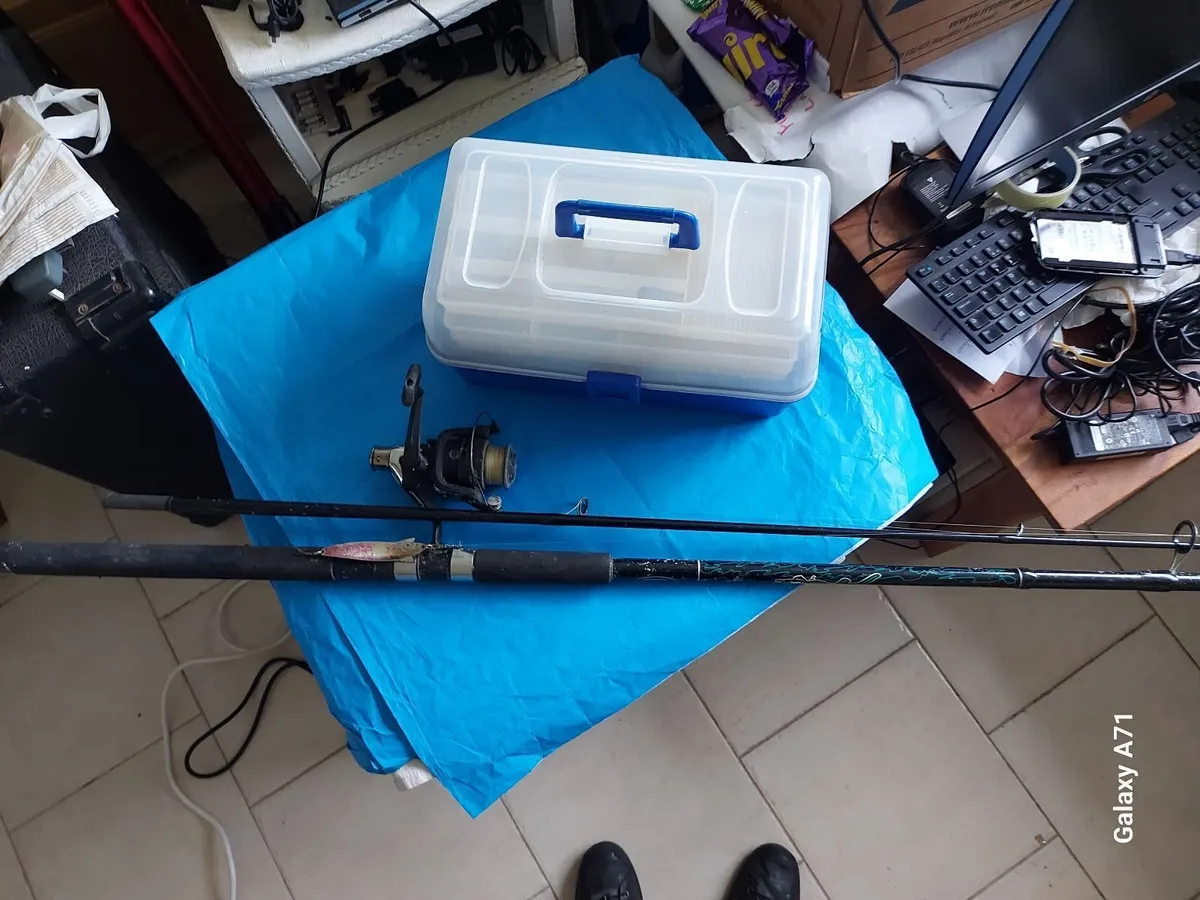 Mitchel Fishing Rod with Reel Plus accessories - Image 1