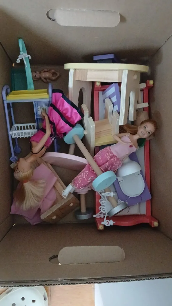 Large Doll house and accessories - Image 2