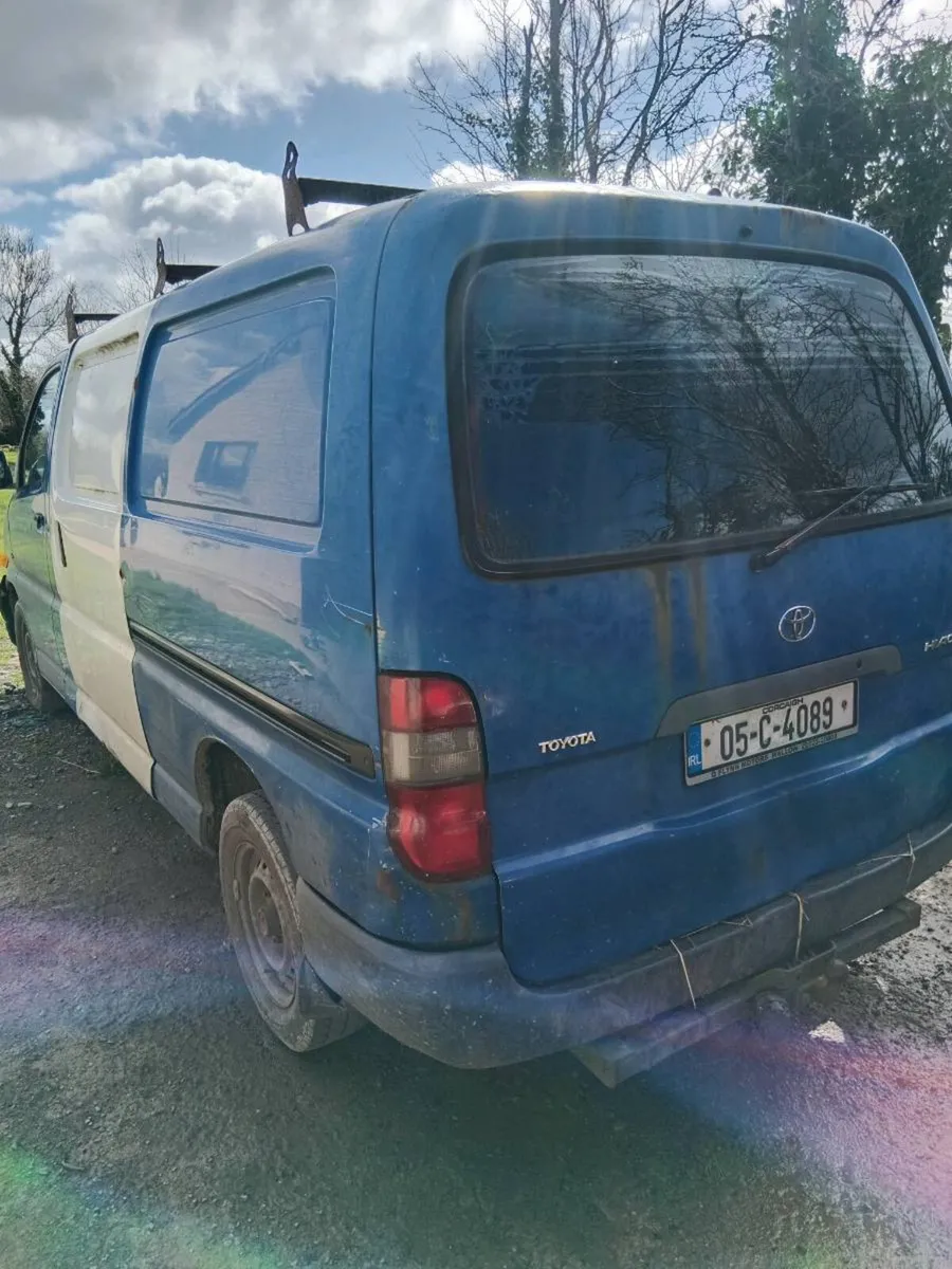 Toyota Hiace D-4D LWB - Image 3