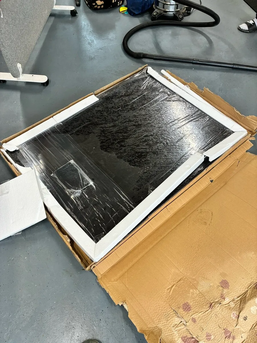 Shower tray - Image 1