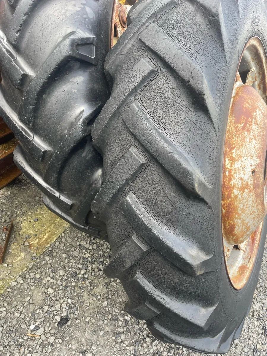 International 684 Parts & wheels - Image 4