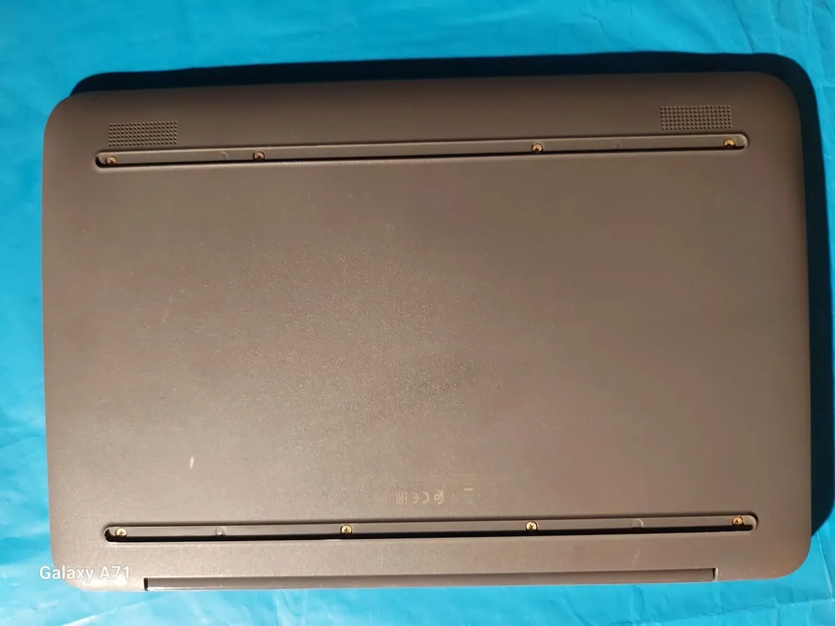 HP Stream Laptop, Grey, 4GB Ram, 32GB SSD, Win 10 - Image 3
