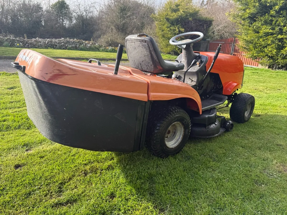 Ride On Lawnmower - Image 3