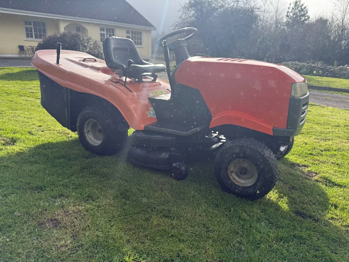 Ride On Lawnmower - Image 4