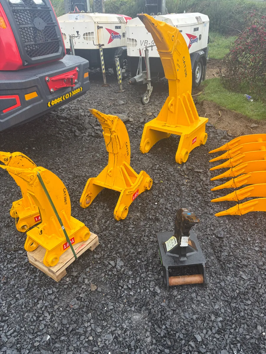 Unused Ripper teeth to suit all sizes of diggers
