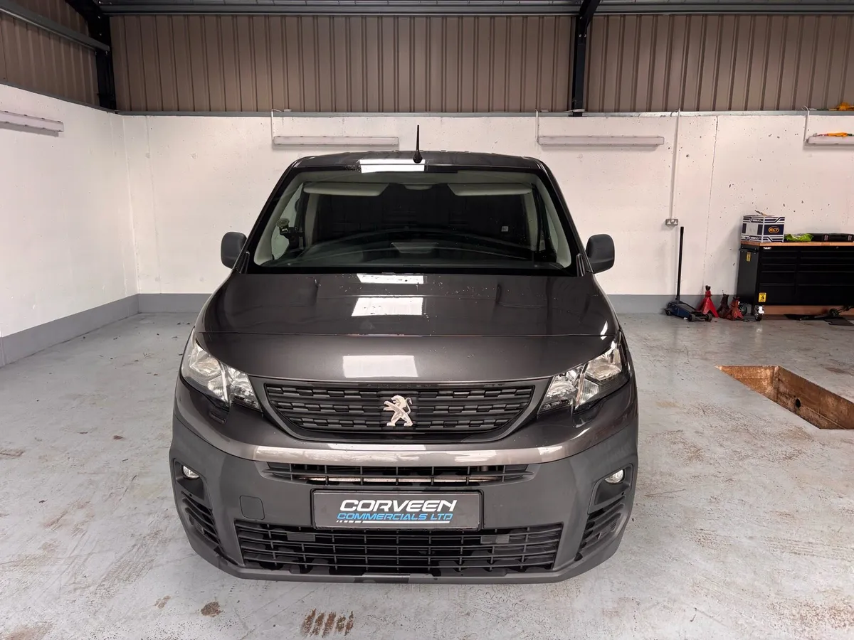 2019 (192) Peugeot Partner Professional - Image 2