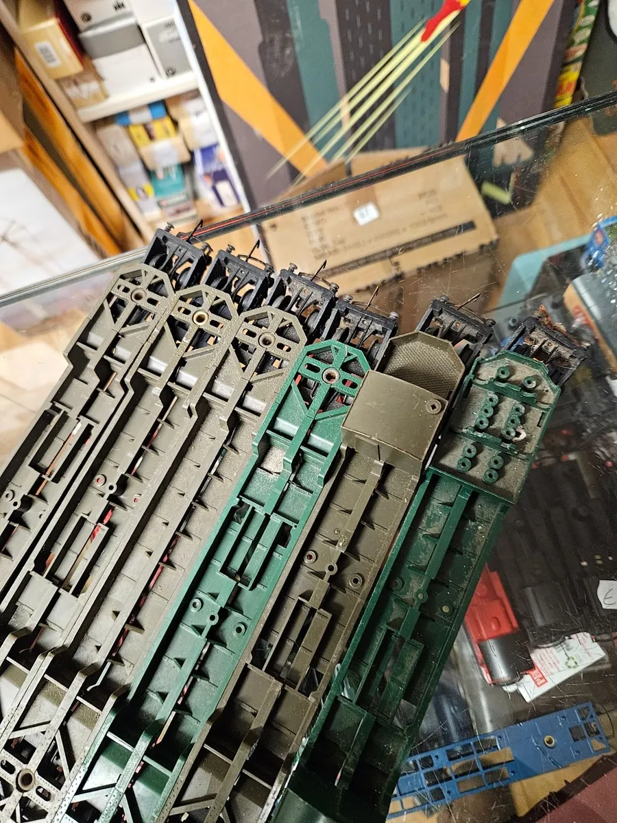 Hornby Triang OO Gauge Wagons - Image 2