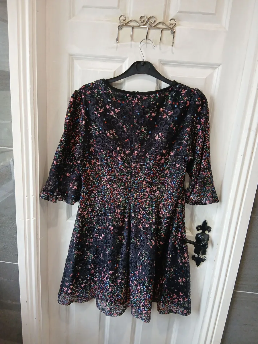 Black dress - Image 2