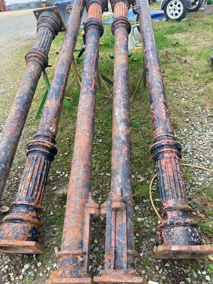 Cast iron columns - Image 3